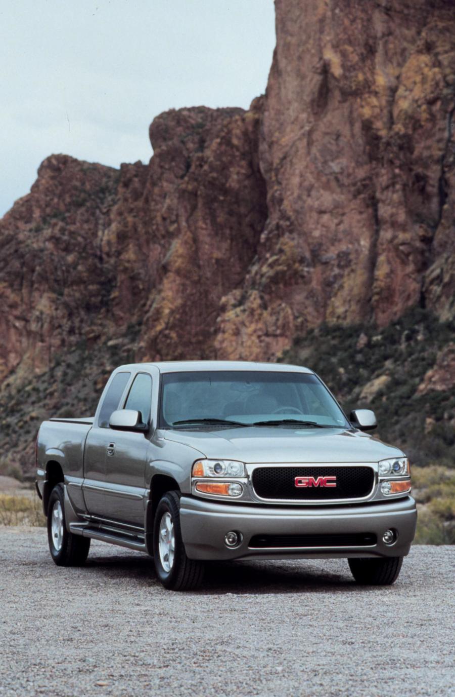  GMC Sierra Denali 2002 года  (фото 23 из 23)
